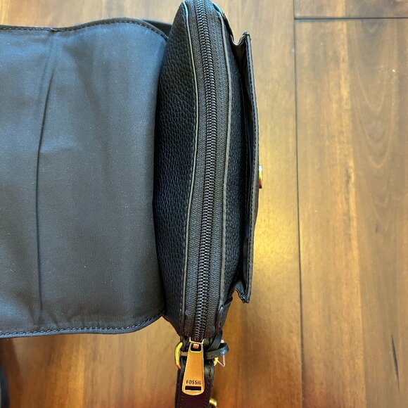 Fossil Kinley Small Black Fold Over Leather Crossbody Bag Black Pebbled Leather - Picture 8 of 16